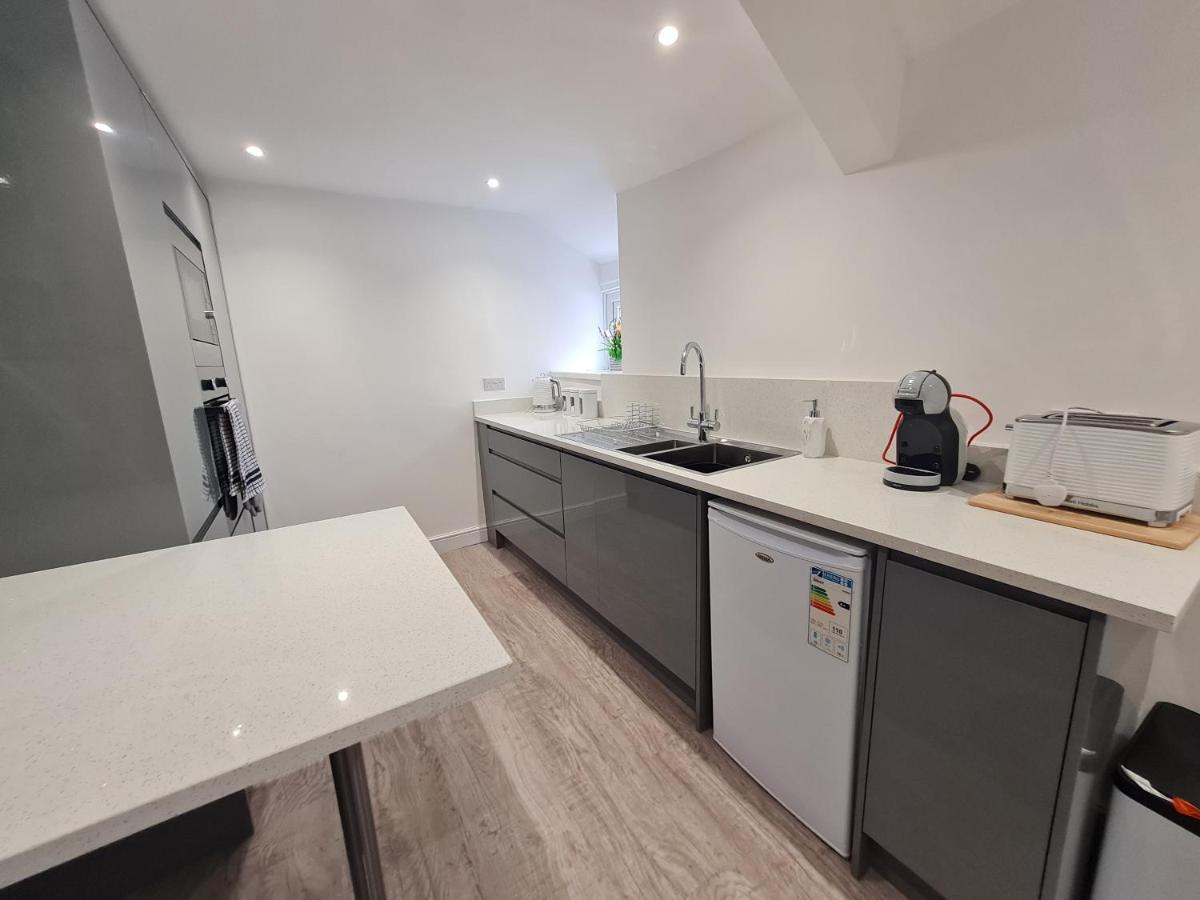 Perfect Location 3 Bed Serviced Apartment With Bike Storage For Bpw. Close To Brecon Beacons Merthyr Tydfil Luaran gambar