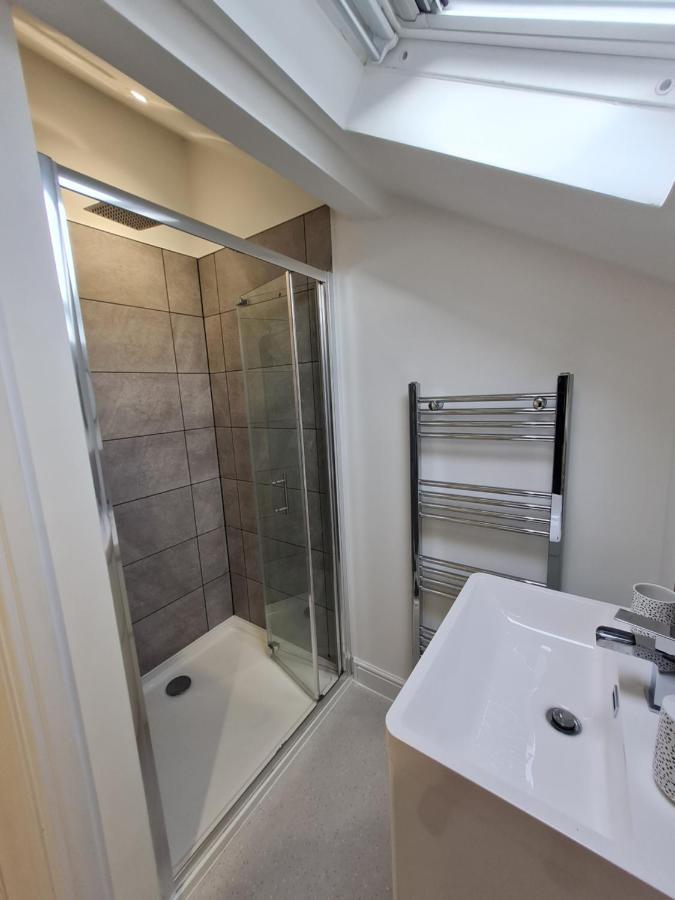 Perfect Location 3 Bed Serviced Apartment With Bike Storage For Bpw. Close To Brecon Beacons Merthyr Tydfil Luaran gambar